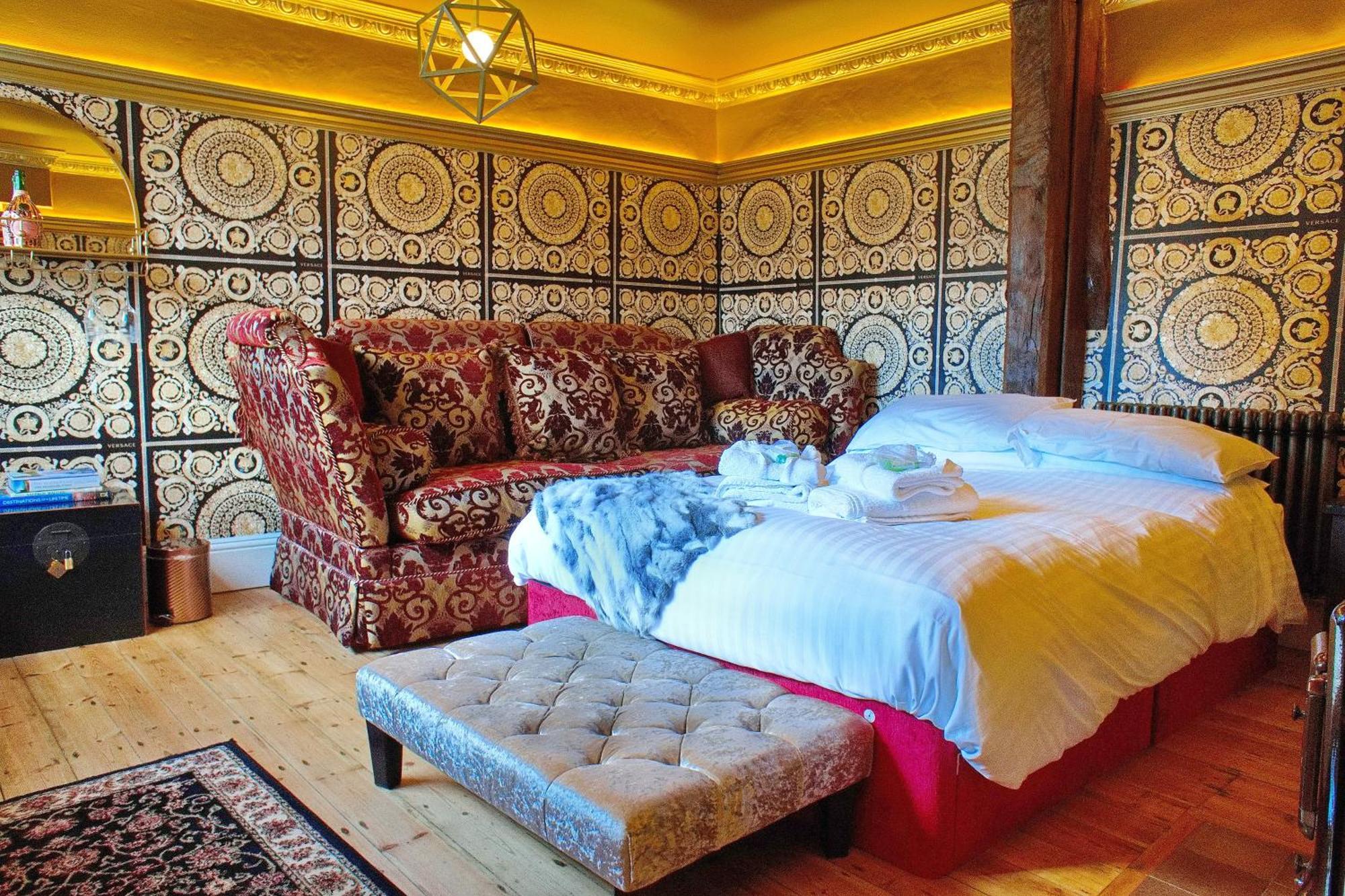 Huge Deluxe 600 Year Old Essex Manor, Hot Tub, Cinema Room, Sky Tv Saffron Walden Exterior photo