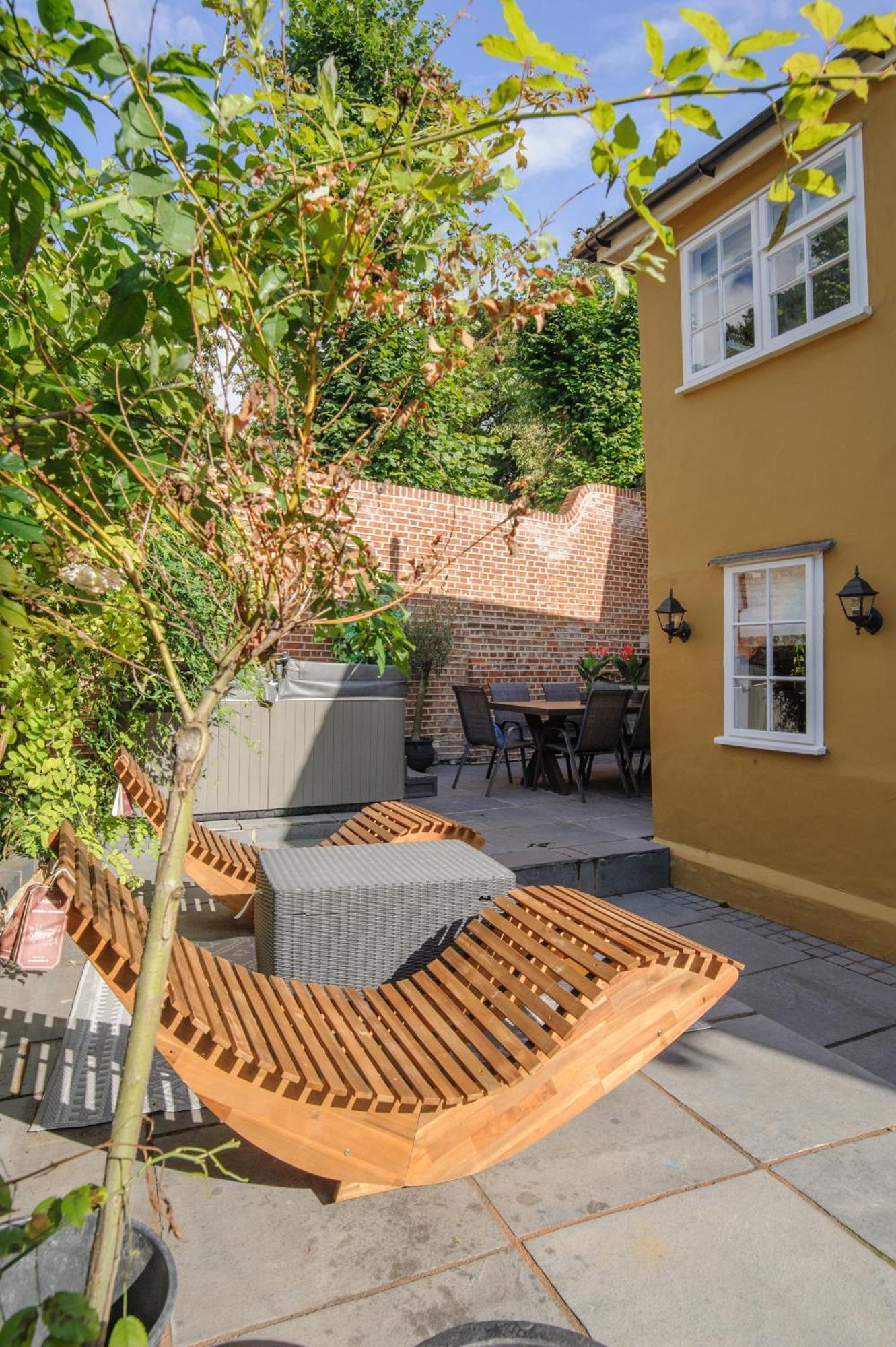 Huge Deluxe 600 Year Old Essex Manor, Hot Tub, Cinema Room, Sky Tv Saffron Walden Exterior photo