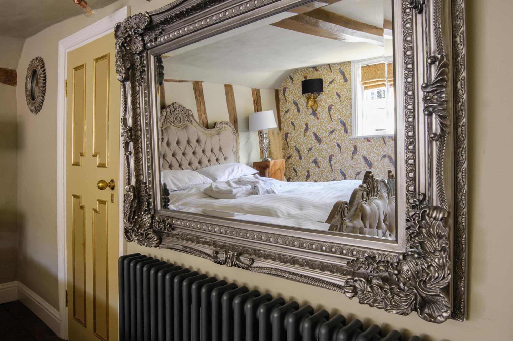 Huge Deluxe 600 Year Old Essex Manor, Hot Tub, Cinema Room, Sky Tv Saffron Walden Exterior photo